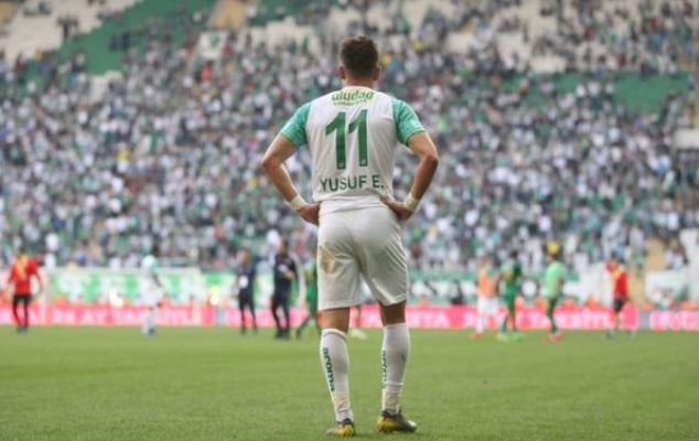 Bursaspor taraftarı çıldırdı! Futbolculara sert tepki