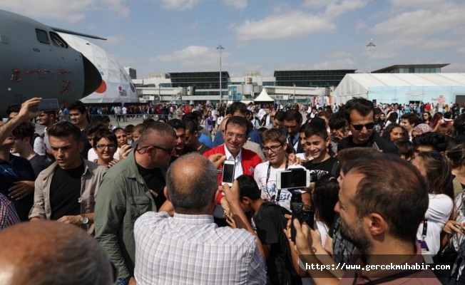 Ekrem İmamoğlu TEKNOFEST’i ziyaret etti