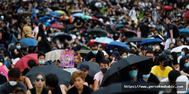 Hong Kong tartışmalı tasarıyı geri çekti