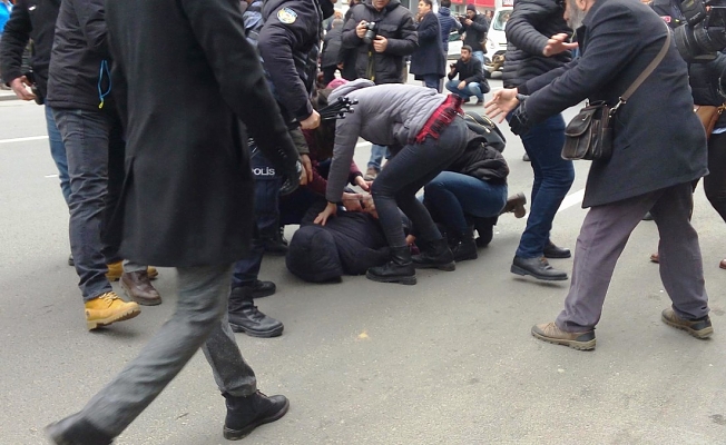 Ensar protestosuna polis müdahalesi