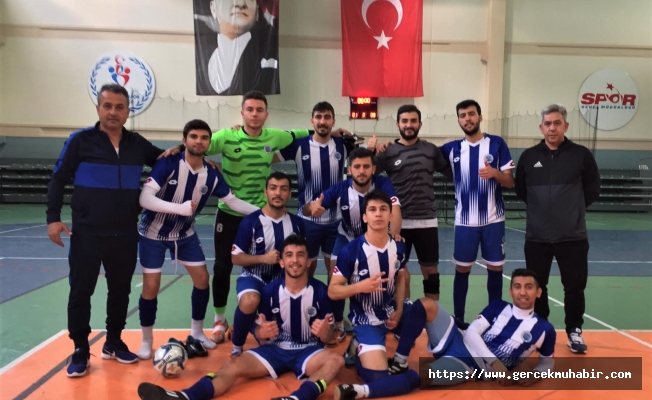 Seyhan Belediyespor başarıya doymuyor