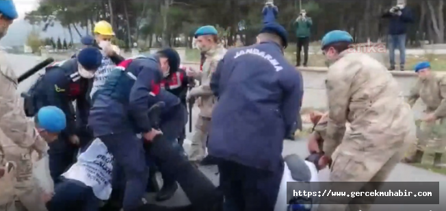 Enkaz Başından Manisa'ya Dönen Madencilere Jandarma Müdahalesi