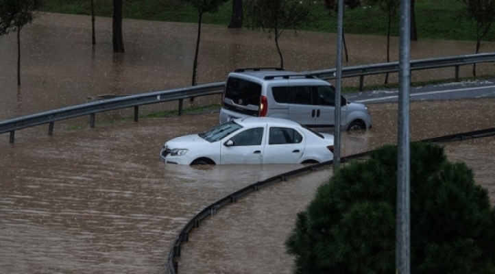 İzmir’de yaşamını yitirenlerin sayısı ikiye yükseldi