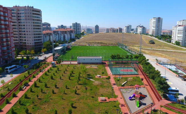 ŞENOL GÜNEŞ FUTBOL SAHASI YENİDEN AÇILDI