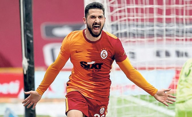 Galatasaray'da Emre Akbaba için karar verildi