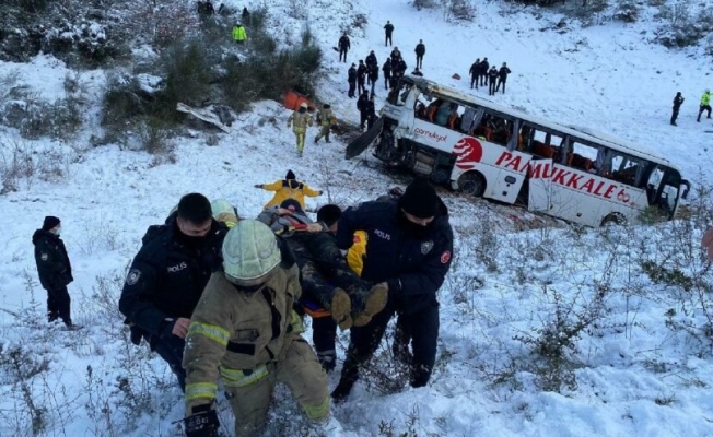 İstanbul’da yolcu otobüsü şarampole yuvarlandı