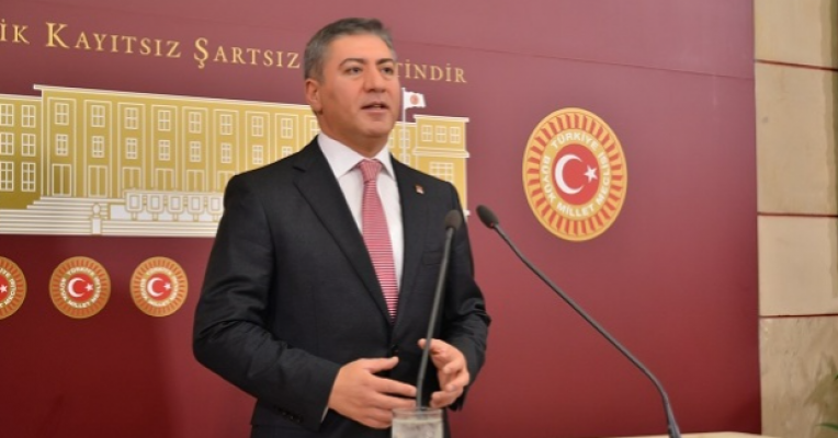 Emir: Doktorlara 65 yaş genelgesi çaresizliğin itirafı