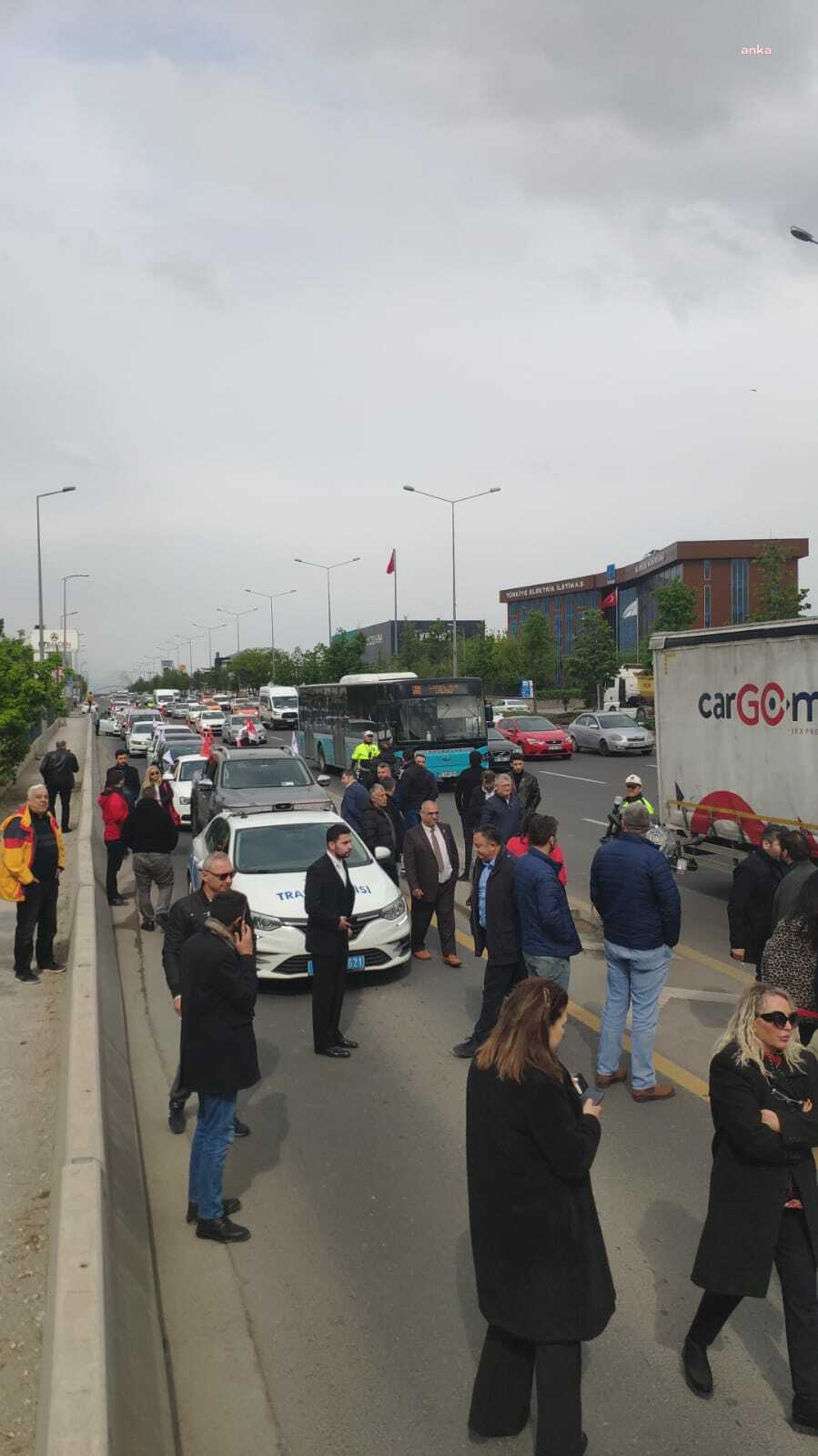 Zafer Partililer Ankara girişinde durduruldu