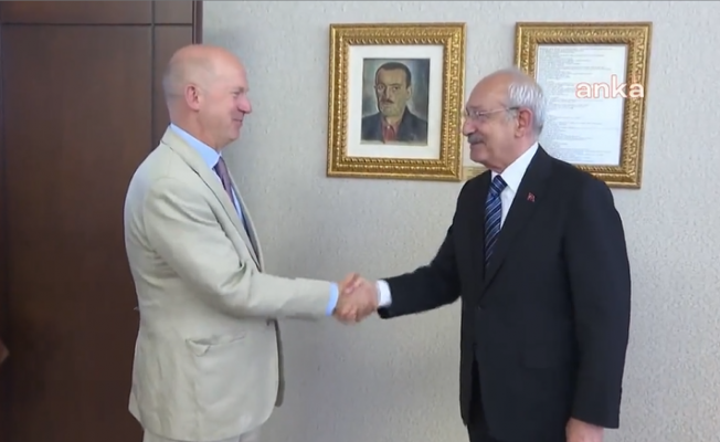 Kemal Kılıçdaroğlu, Birleşik Krallık Büyükelçisi Dominick Chilcott'u kabul etti
