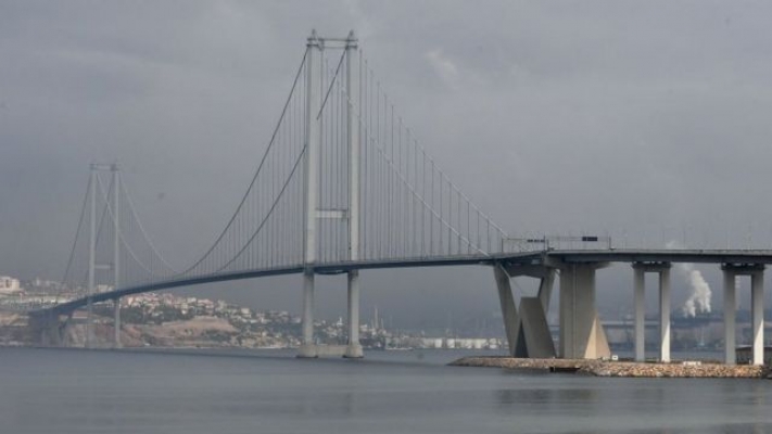 Otoyol ve köprü geçiş ücretlerine yapılan zam ertelendi