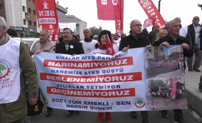 "Geçinemiyoruz" diye yürüyen emekliler, Mersin’den Ankara'ya ulaştı