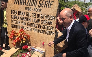 Aşık Mahzuni Şerif mezarı başında anıldı