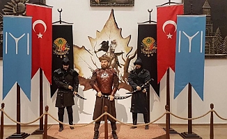 Yok artık! Engin Altan’ı, Ertuğrul Gazi yaptılar