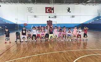 Miniklere spor keyfi