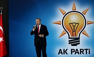 "AKP'nin ülkeyi yükseltmesine olanak yok"