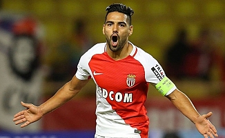 Falcao transferinde sıcak saatler