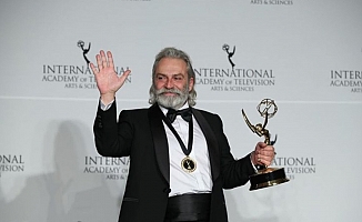 Haluk Bilginer’e Emmy’de “En iyi erkek oyuncu” ödülü