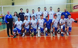 Seyhanlı  Erkek Voleybolcular galibiyetle başladı