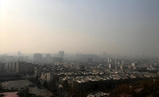 İran'da Hava Kirliliği Sebebi ile Okullar Tatil