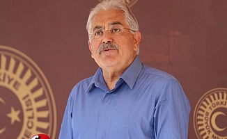 CHP'li Ünsal: Salgını siyaset yönetiyor,bilim değil