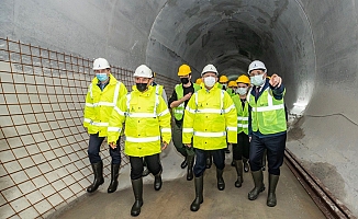 Kılıçdaroğlu, Soyer ile birlikte yerin 30 metre altına inip metro hattını inceledi