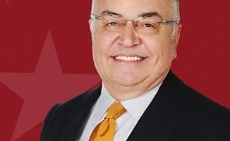 Kırklareli Belediye Başkanı yeniden CHP rozeti takıyor