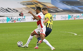 Fenerbahçe'ye Antalyaspor darbesi