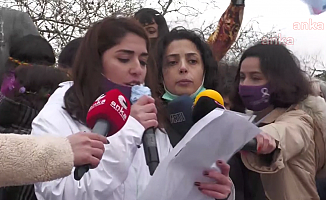 Kadıköy'deki "Büyük Kadın Buluşması"nda Türkçe, Kürtçe ve Arapça seslenildi: Korkmuyoruz, direniyoruz
