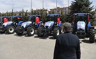 AKP’li değilsen traktör yok!