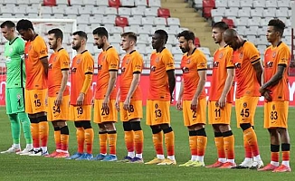 Galatasaray'da sene sonu sözleşmesi bitecek futbolcular