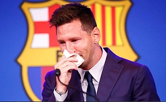 Messi gözyaşlarıyla Barcelona'ya veda ediyor