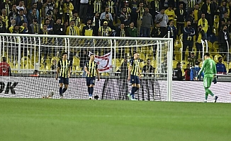 Fenerbahçe evinde farklı mağlup