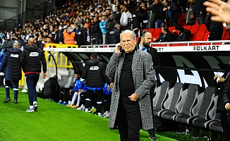 Altay'da Mustafa Denizli ile yollar ayrıldı