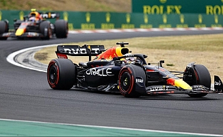 Verstappen geriden gelip kazandı