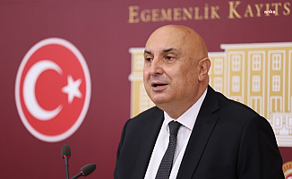 Özkoç: “AKP iktidarı her zaman tavırları ve söylemleriyle Cumhuriyet’in karşısında olmuştur. En son noktayı da AKP’nin Grup Başkanvekili Mahir Ünal koymuştur”