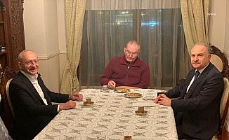 CHP lideri Kılıçdaroğlu, Deniz Baykal’ı ziyaret etti